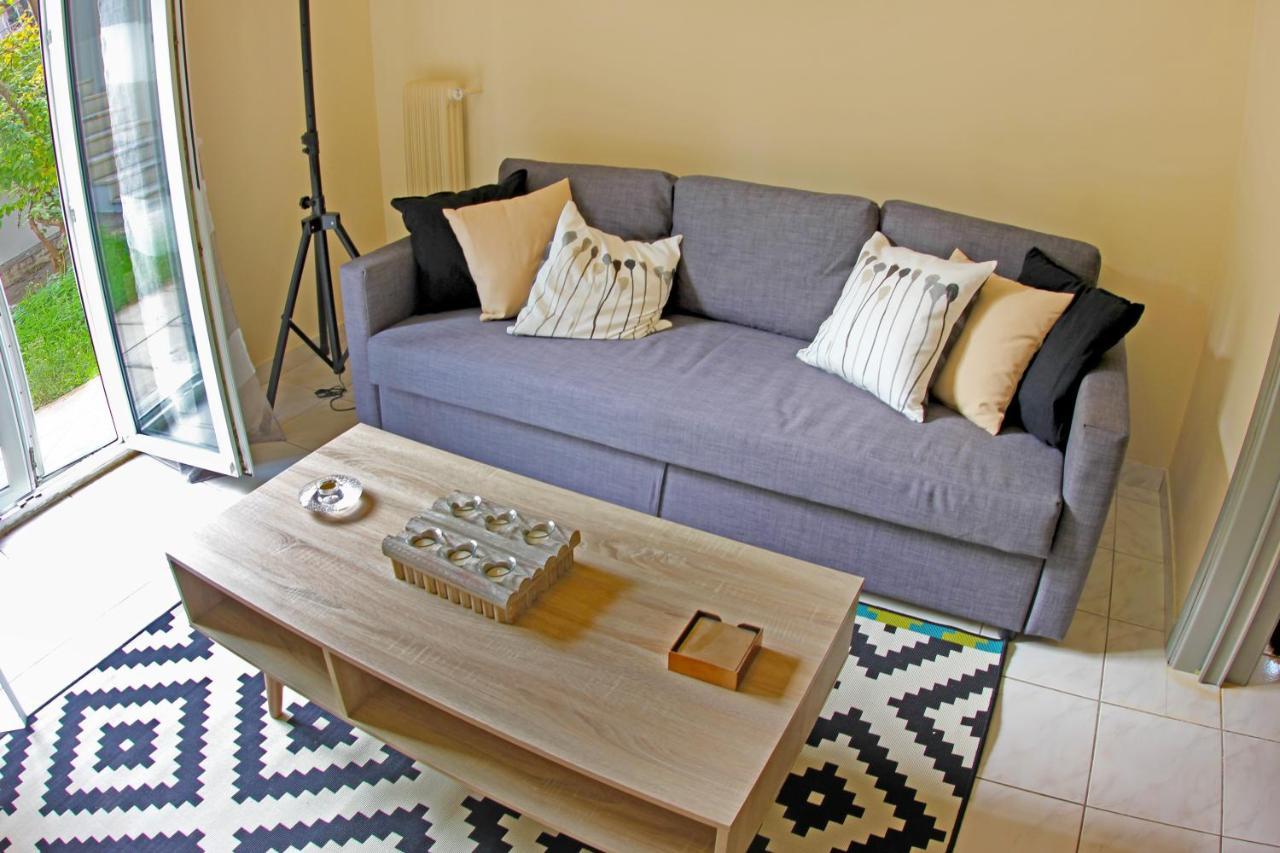 Stylish City Center Garden Apartment Athens Exterior photo
